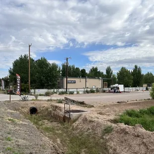 a view of a parking lot