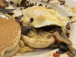 Samantha’s Downtown Restaurant & Bar