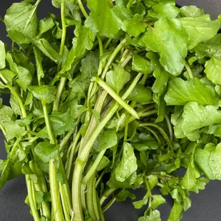Watercress to make tofu salad