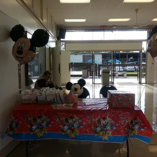 I'm in a party planning mood. Here's a throwback 8.31.13.