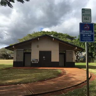 Public restroom at Kealohi field, right next door to Rec.4.