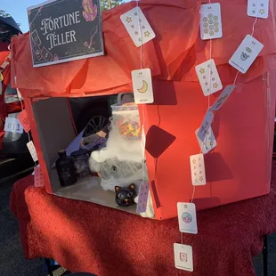 Fortune teller so cool!