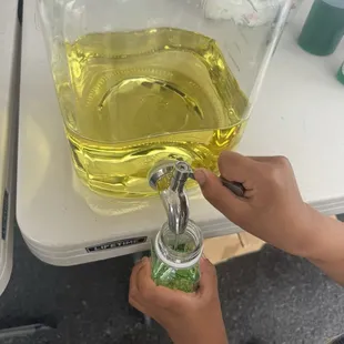 Making lava lamps at Healthy Kids event