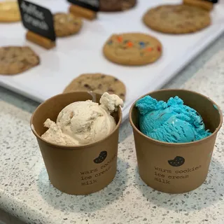 White Chocolate Macadamia Cookie