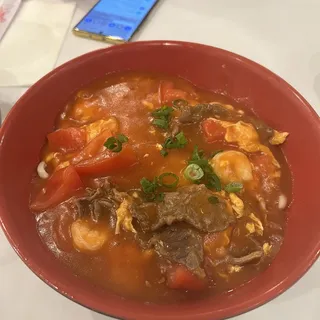 N19. Tomato Egg Noodle with Beef