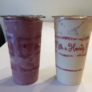 L4. Matcha Red Bean Smoothie