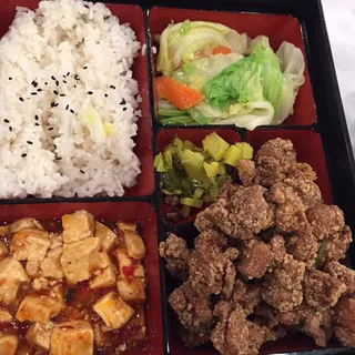 B7. Popcorn Chicken Bento