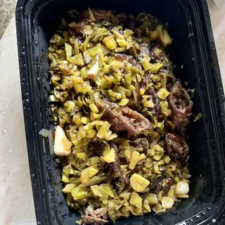 C9. Stir-Fried Intestines with Pickles