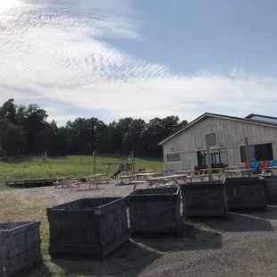 What the outside of Milk &amp; honey looks like when you pull in.