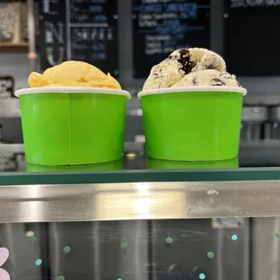 Mango - Single Scoop &amp; Oreo Cheesecake - Single Scoop