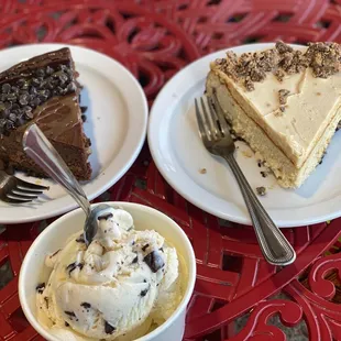 Cheesecakes and Ice Cream! Yummy!