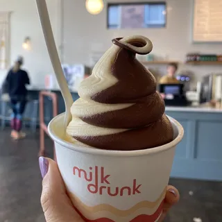 Vanilla-Malted Chocolate Swirl (To-Go)