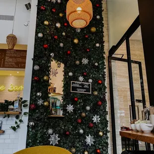 Entrance wall