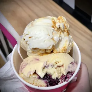 Top: earl grey honeycomb, bottom: lemon curd blueberry basil