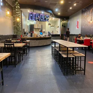 sushi and sashimi, interior