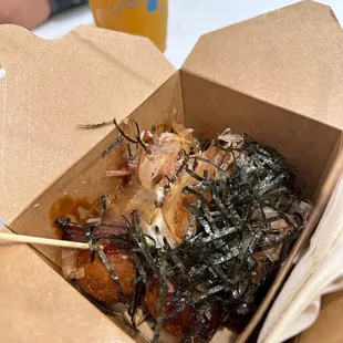 Jumbo Takoyaki (7.5/10)