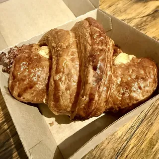 Smoked Ham & Gruyere Croissant