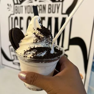 Small Cookie and Cream