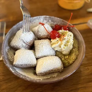 donuts, food, dough desserts