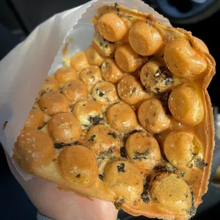 E4. Meat Floss Seaweed Egg Puff