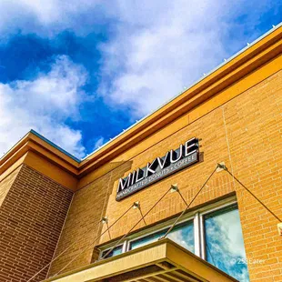 Milkvue Donuts - Exterior