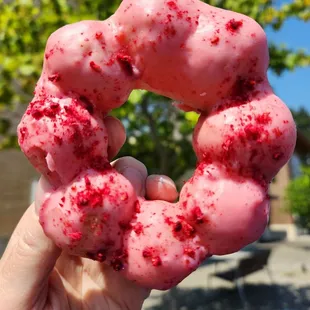 Raspberry mochi donut