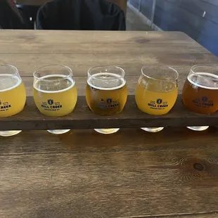 Peachy darlin&apos;, Mango darlin&apos;, Kolsch, Gose, pumpkin cream ale