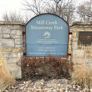 A hidden gem of green space at the WyCo/JoCo line!