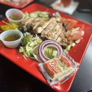 Greek Salad with Grilled Chicken