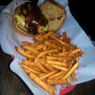 Lookout Mountain Burger