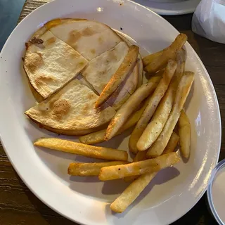 KIDS CHEESE QUESADILLA