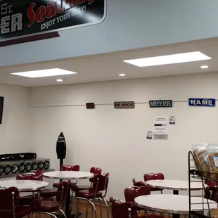 Deli eating area