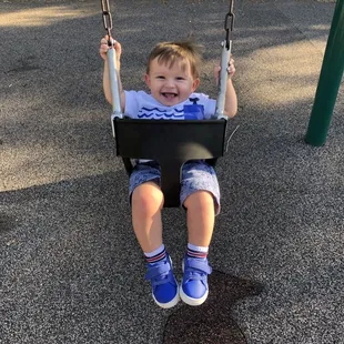 Swing, swing. Love the turf.