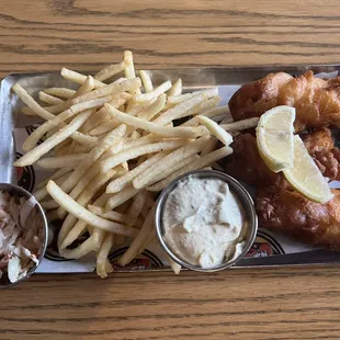 CLASSIC FISH &amp; CHIPS