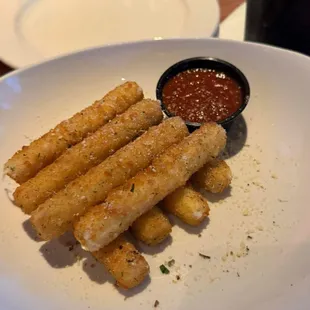 MOZZARELLA STICKS - 8 COUNT