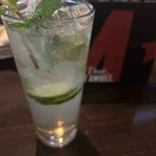 Cucumber Mint Gin Mojito with Lemonade