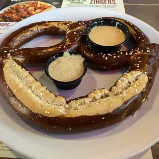WARM BAVARIAN PRETZEL