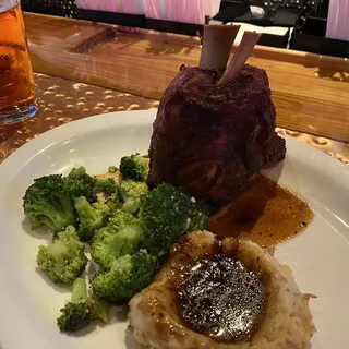 PORK OSSO BUCO