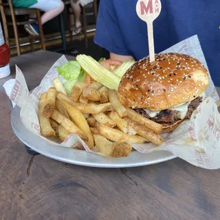 BACON CHEESEBURGER*