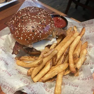 'CUE BACON CHEESEBURGER*