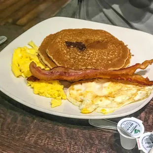 Pancakes, eggs and bacon