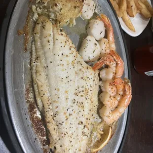 Broiled Fishermans Platter