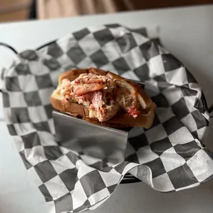 Lobster roll