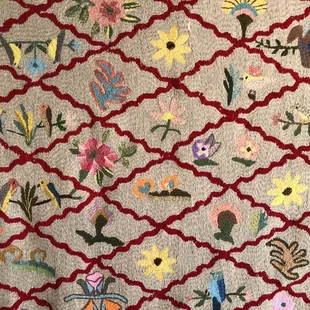 A gorgeous rug on the wall ... my fave!