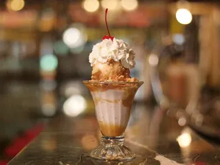 Klavon's Ice Cream Parlor