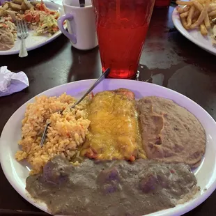 a plate of mexican food
