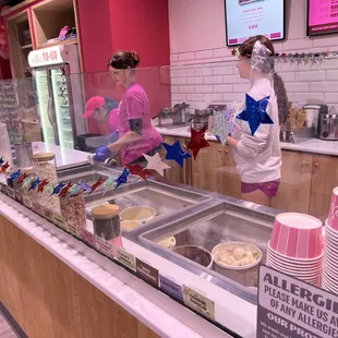 All the ice cream flavors- brownie batter, sweet potato pound cake, vanilla, mint chocolate chip, strawberry pretzel  and more