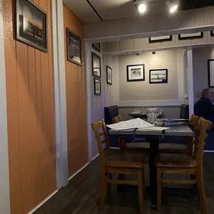 sushi and sashimi, interior