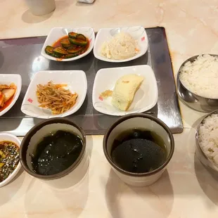 a variety of dishes of food