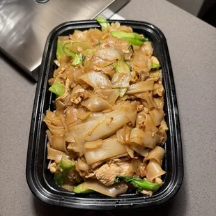 Pad See Ew with chicken